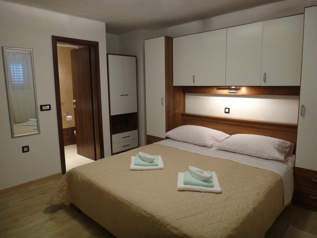 Apartments Selina Vinisce Room photo